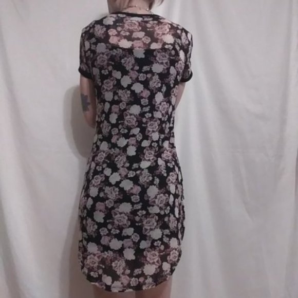 Mesh Flower Dress - Picture 4 of 8